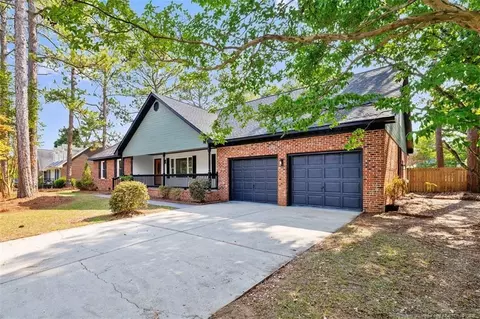 2382 Dunwoody Dr, Fayetteville, NC 28306
