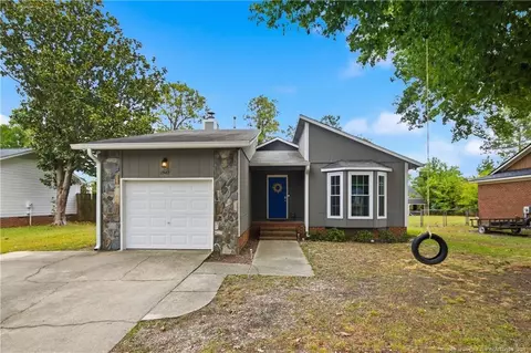 1947 Windlock Dr, Fayetteville, NC 28304