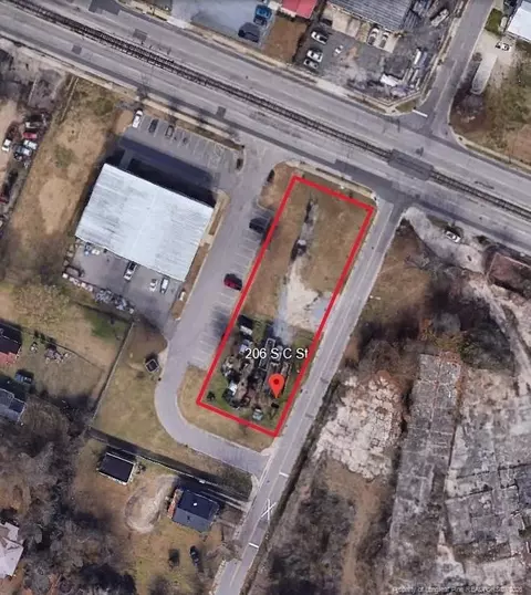 206 S C St, Fayetteville, NC 28301