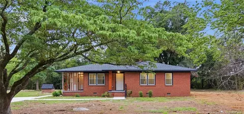 2340 Sunnyside School Rd, Fayetteville, NC 28312
