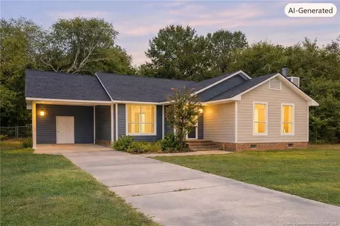 912 Hunters View Dr, Fayetteville, NC 28312