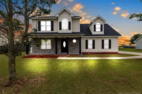 280 Sunflower St, Raeford, NC 28376