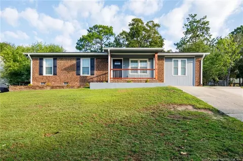 3321 Red Fox Rd, Spring Lake, NC 28390