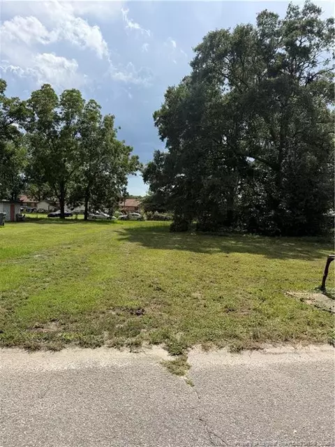 9 Bryant St, Lumberton, NC 28358