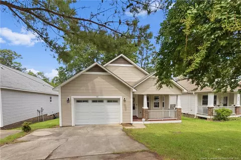 321 Tokay Dr, Fayetteville, NC 28311