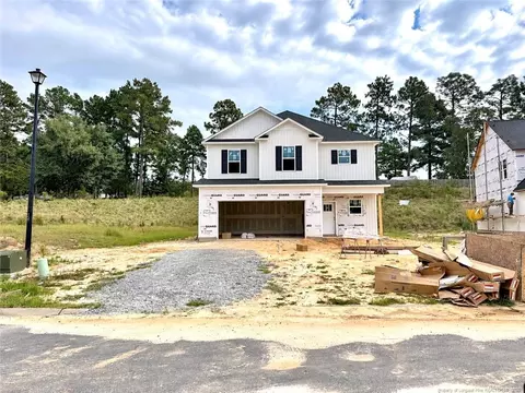 860 Union St, Raeford, NC 28376