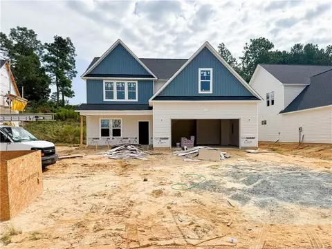 840 Union St, Raeford, NC 28376