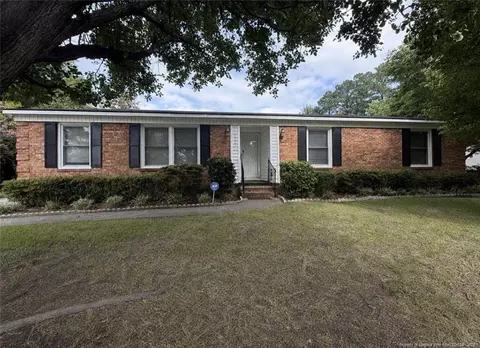 1501 Skycrest Dr, Fayetteville, NC 28304