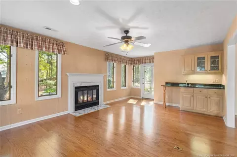 Living - 20 Gull Ln, Pinehurst, NC 28374 photo 6 of 12