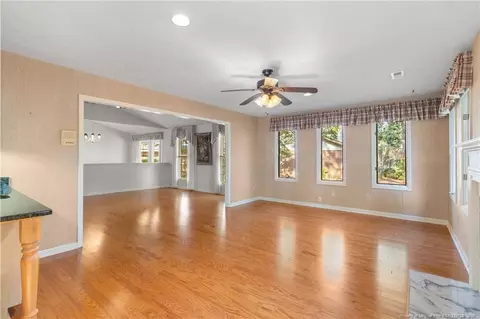 Living - 20 Gull Ln, Pinehurst, NC 28374 photo 10 of 12