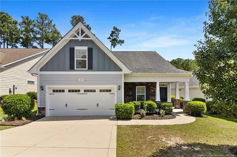 24 Glen Bend Ct, Spring Lake, NC 28390