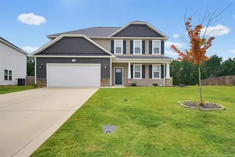 1752 Stackhouse Dr, Fayetteville, NC 28314