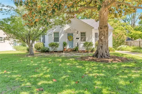 202 Hull Rd, Fayetteville, NC 28303