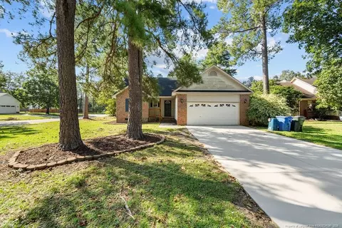 7601 Galena Dr, Fayetteville, NC 28314