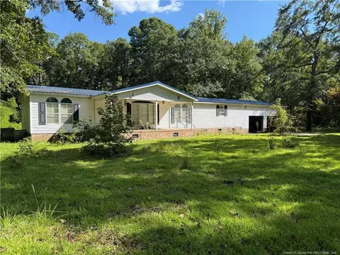 146 Nascar Dr, Red Springs, NC 28377