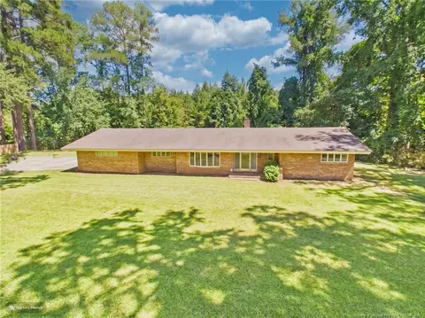 4009 Cedar Creek Rd, Fayetteville, NC 28312