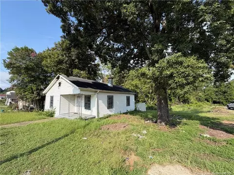 1030 Southern Ave, Fayetteville, NC 28306