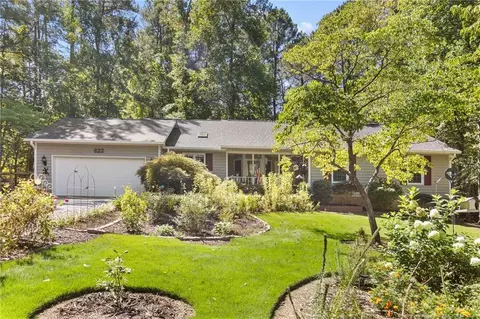 622 Chelsea Dr, Sanford, NC 27332