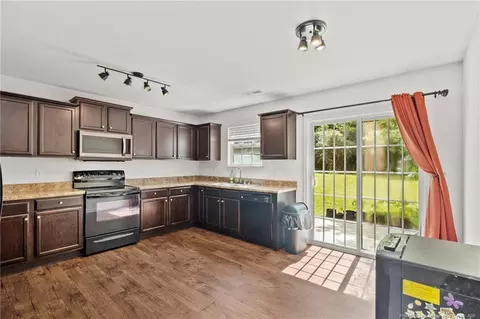 Kitchen - 422 Botanical Ct, Bunnlevel, NC 28323 photo 1 of 4