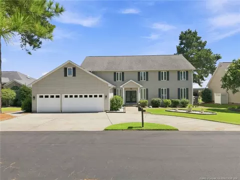 1232 Greenbriar Dr, Vass, NC 28394