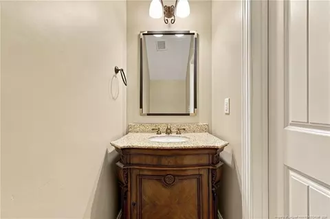 Bath - 39 Walnut Grove Dr, Bunnlevel, NC 28323 photo 3 of 5