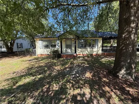 1100 Southern Ave, Fayetteville, NC 28306