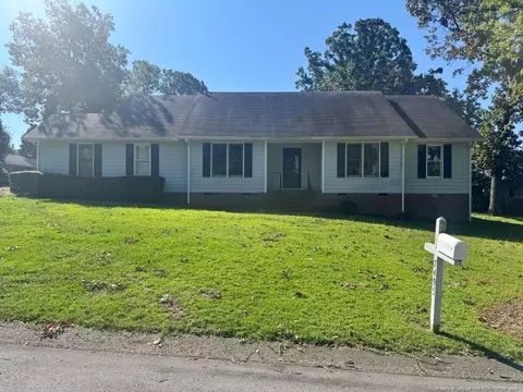 7495 Elkhorn Dr, Fayetteville, NC 28314