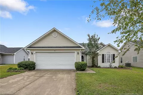 4011 Red Oak Dr, Fayetteville, NC 28306