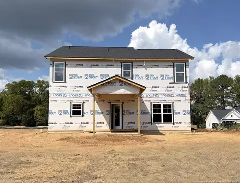 411 Thorntons Creek Dr, Erwin, NC 28339 photo 2