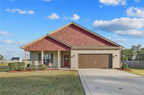 313 Laurel Lake Rd, Salemburg, NC 28385
