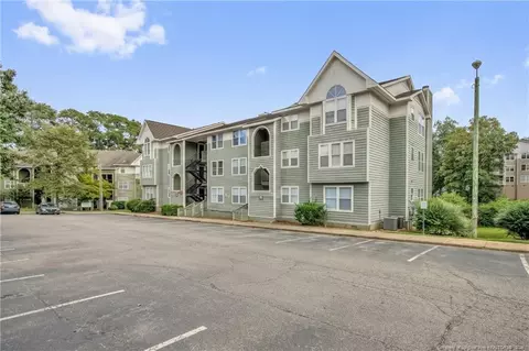 946 Stewarts Creek Dr #8, Fayetteville, NC 28314