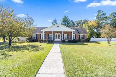 5407 Gales St, Hope Mills, NC 28348