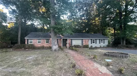 914 Brookhaven Dr, Fayetteville, NC 28303