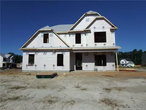 4738 Scenic Pines Dr, Hope Mills, NC 28348