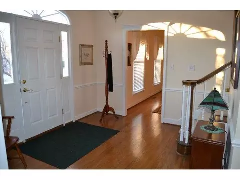 123 Georgetowne Dr, Elon, NC 27244 photo 4