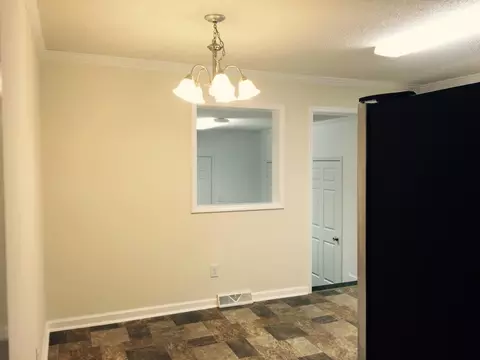 2589 Hyde St, Burlington, NC 27217 photo 4