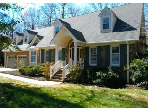 905 Brookview Dr, Elon, NC 27244 photo 1
