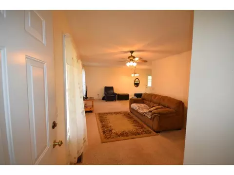 229 Christopher Dr, Burlington, NC 27217 photo 8