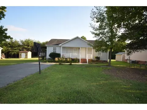 229 Christopher Dr, Burlington, NC 27217 photo 2