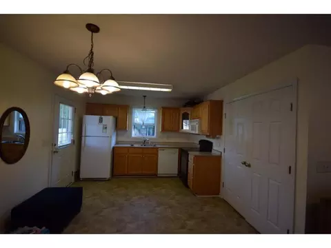 229 Christopher Dr, Burlington, NC 27217 photo 4
