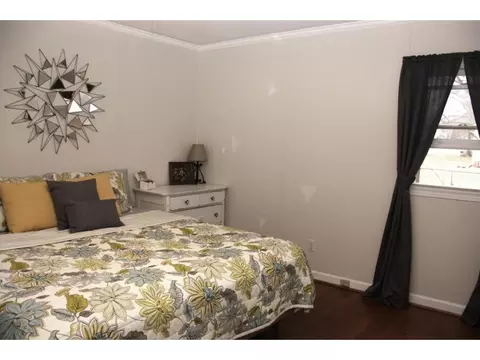 2319 Moran St, Burlington, NC 27215 photo 8