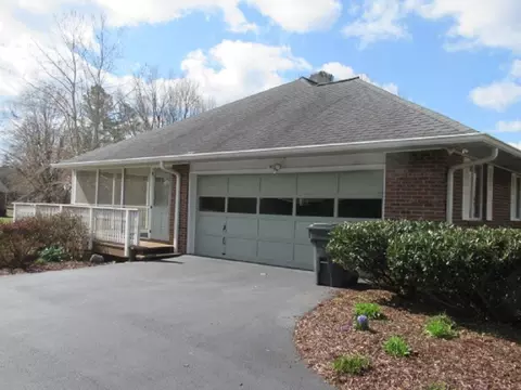 109 Trinity Dr, Elon, NC 27244 photo 2