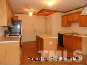 112 Tanner Loop, Raeford, NC 28376 photo 2