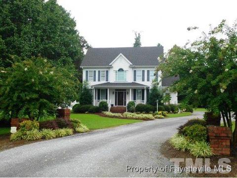 204 Curtis Dr, Erwin, NC 28339 photo 1