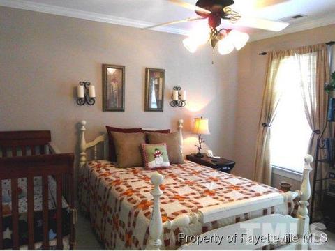 204 Curtis Dr, Erwin, NC 28339 photo 11