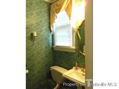 204 Curtis Dr, Erwin, NC 28339 photo 14