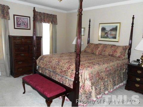 204 Curtis Dr, Erwin, NC 28339 photo 9