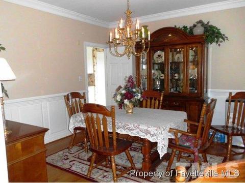 204 Curtis Dr, Erwin, NC 28339 photo 7