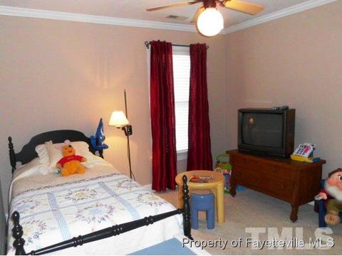 204 Curtis Dr, Erwin, NC 28339 photo 12