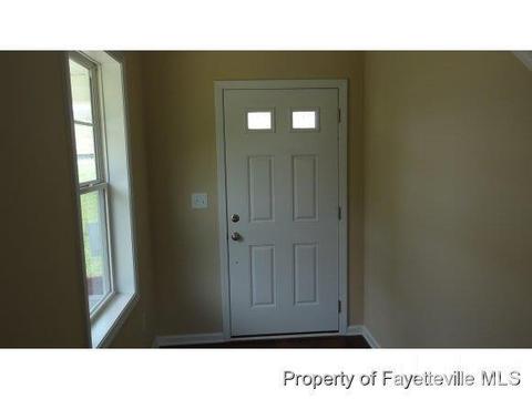 529 New Castle Ln, Spring Lake, NC 28390 photo 10